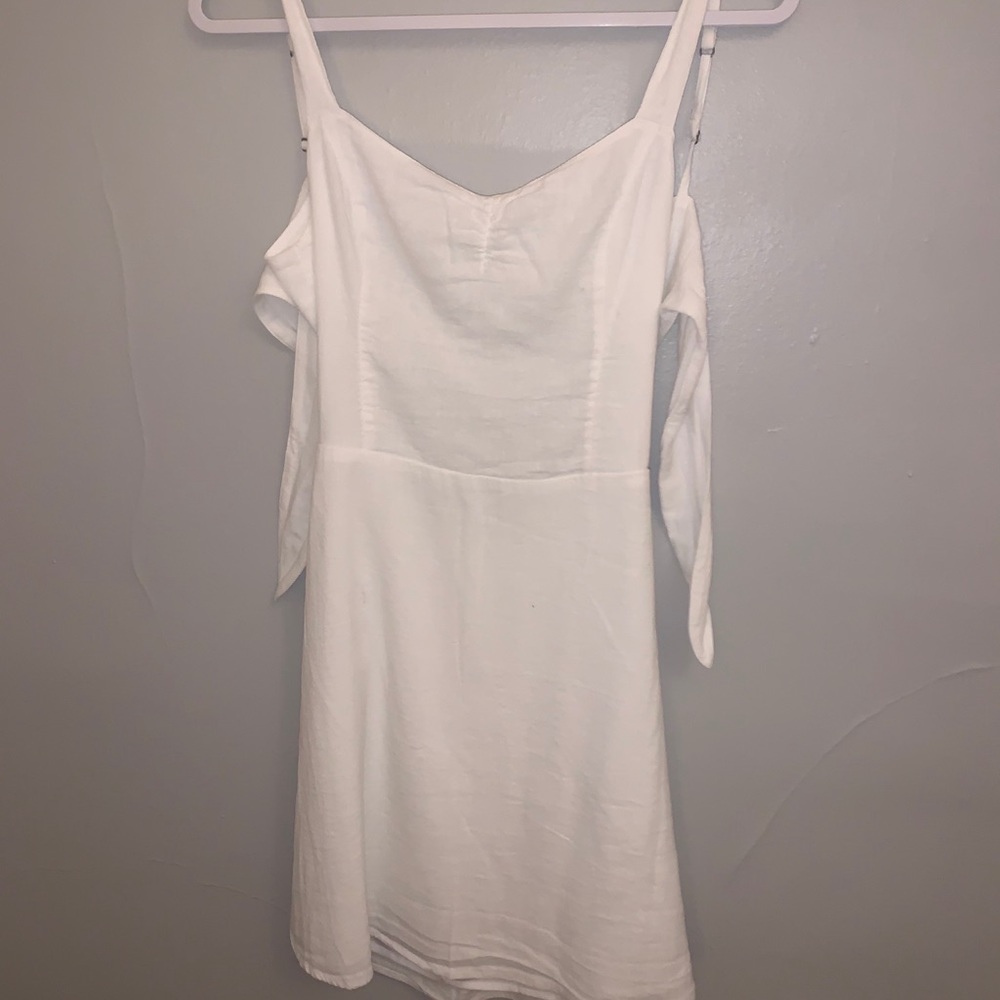 White linen hollister mini dress